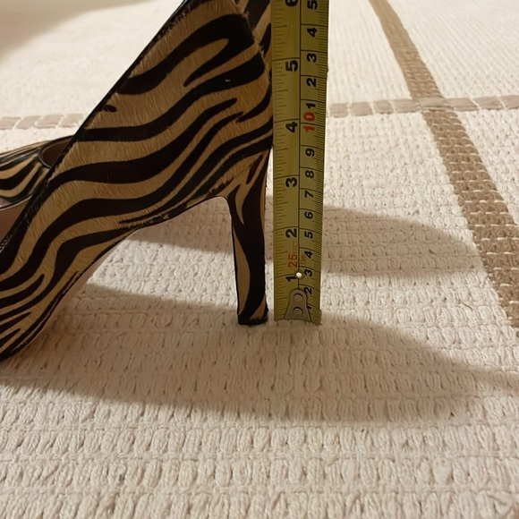 Gently Worn Naturalizer 27 Edit Tiger Heels Sz. 9W - Picture 6 of 6